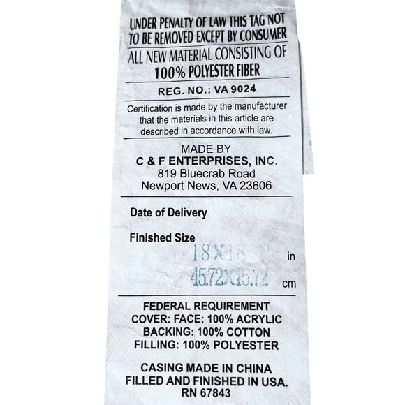 Raccoon Hooked Throw Pillow 18x18 Polyfill C&F Winter CAbin Lodge Farmhouse - Picture 5 of 8